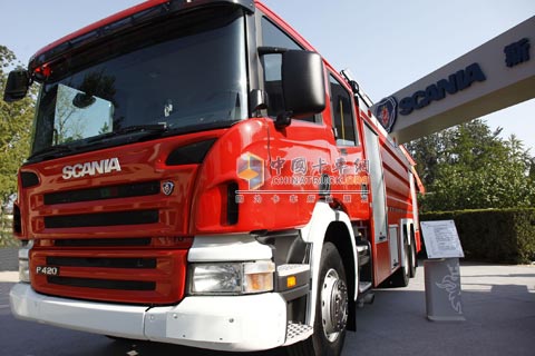 斯堪尼亞P420 CB6X4HNZ水罐泡沫消防車.jpg